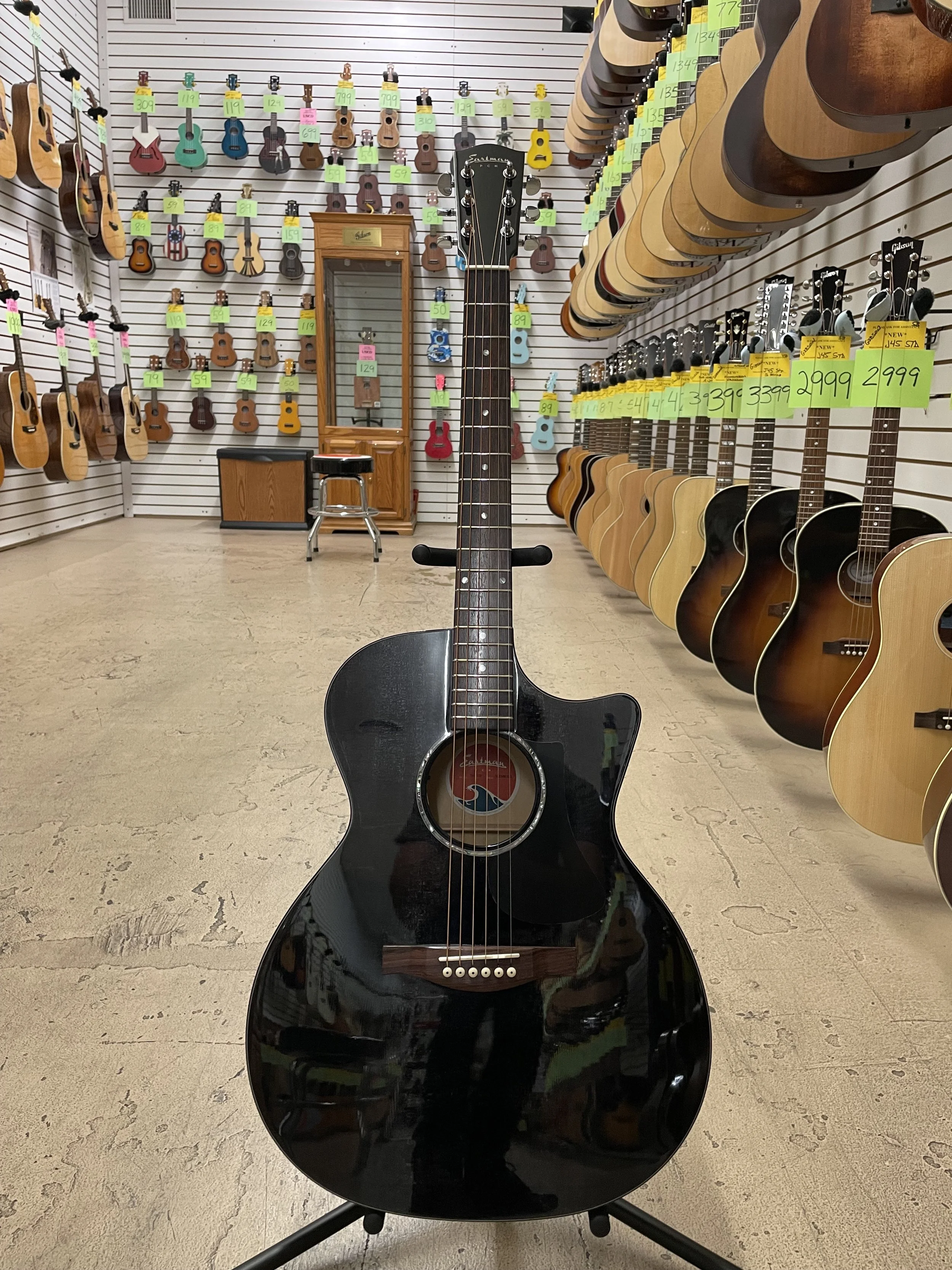 Eastman Acoustic Guitars — Bizarre Guitar Eastman Acoustic Guitars — Bizarre Guitar